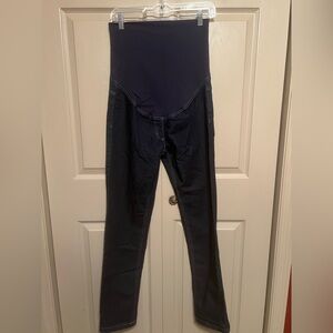 Comfortable Maternity Jeans With Stretchy Waistband